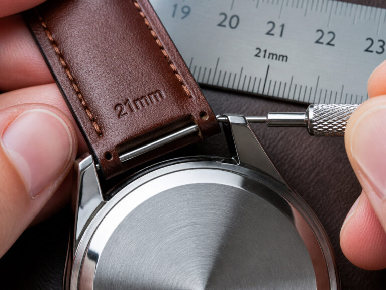 The Right Way to Size a Leather Watch Strap | Lug Width First